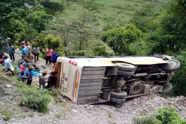 Bus fell into deep gorge in Uttarakhand