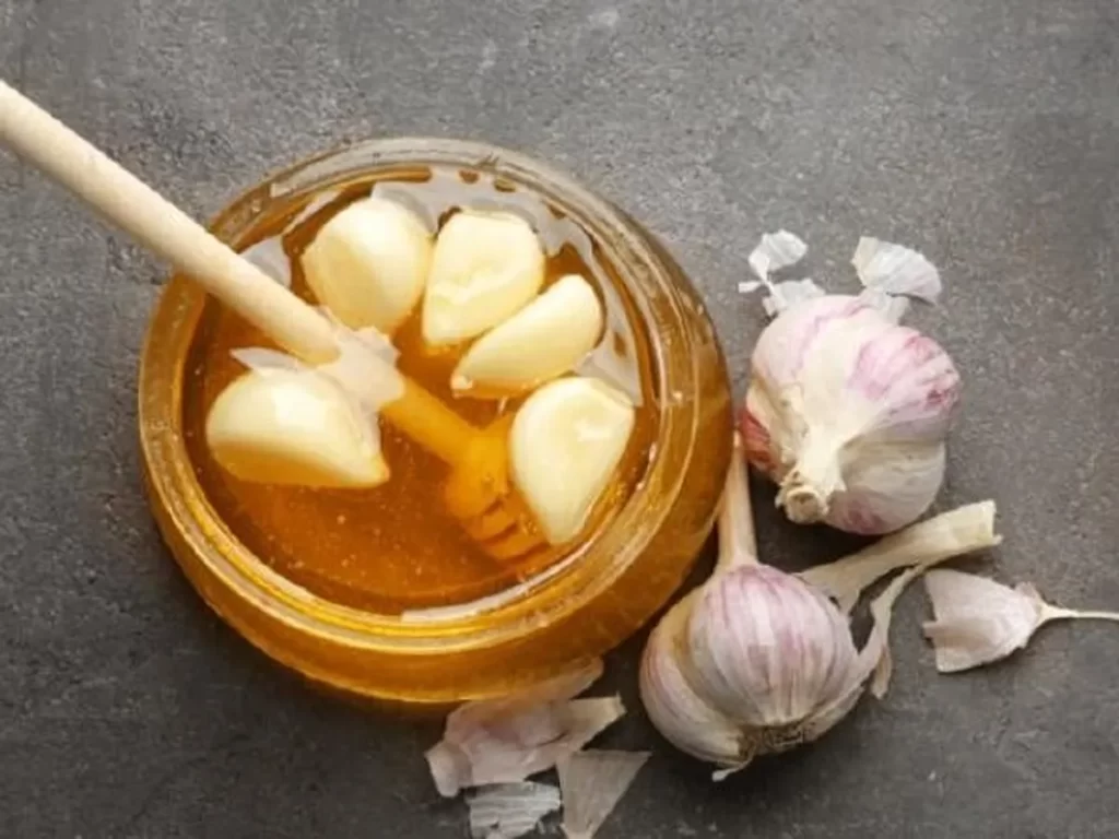 Benefits-Of-Eating-Garlic