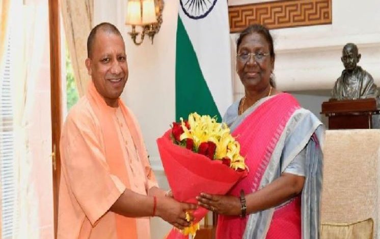 President Draupadi Murmu and CM Yogi