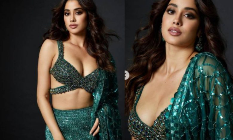 Jhanvi is very active on social media and more than 20 million people follow her. (Photo Credits- Instagram@janhvikapoor)