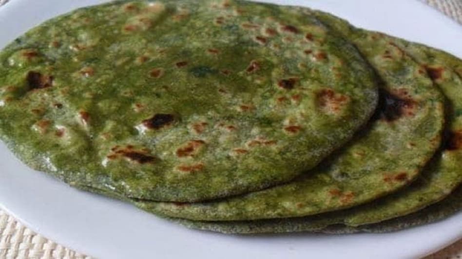 Bathua Ka Paratha Recipe